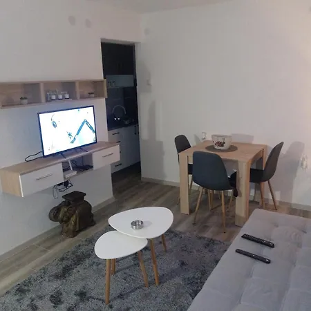 Ivana Apartment *